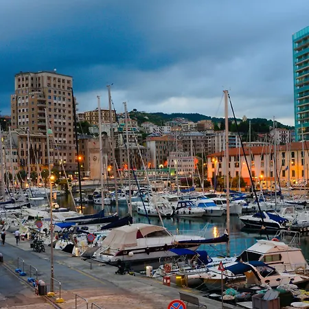 Casa Maya - Centro - Palacrociere - Free Parking Savona